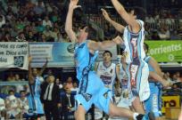 Gran triunfo de Regatas ante su gente