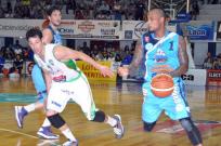 Regatas se hizo fuerte en la adversidad y derrot� a Estudiantes