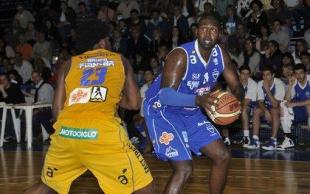 Anthony Myles es la �ltima incorporaci�n de Argentino de Junin