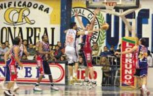 Quimsa arras�, a Regatas no le sobr� nada