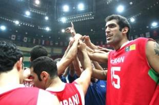 Campe�n a paso firme