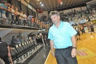 Fernando Dur�, a un paso de continuar en Ol�mpico