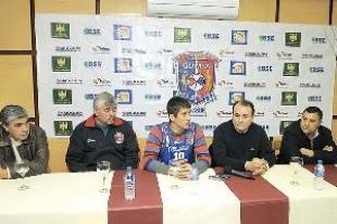 Treise: �Me pone muy feliz volver a Santiago�