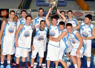 S�per 4 de Col�n: Regatas repiti� el t�tulo en Entre R�os