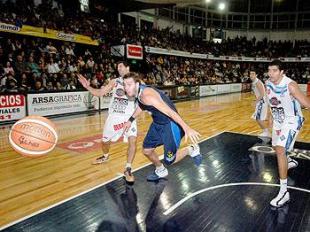 Eslava: �Saldremos con el cuchillo entre los dientes�