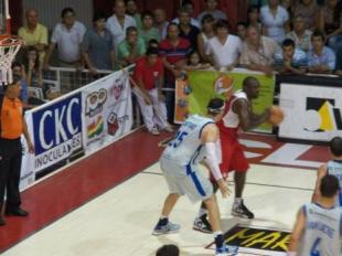 Boca fue m�s que progre y en la calurosa noche chaque�a