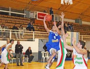 C�rdoba, Tucum�n y Santa fe invictos en el Argentino