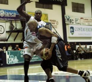 Argentino fue el �Tigre� y se comi� a Libertad