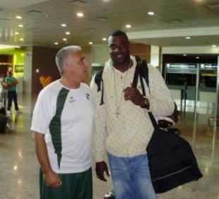 Arrib� Jackson y se suma al plantel de Atenas