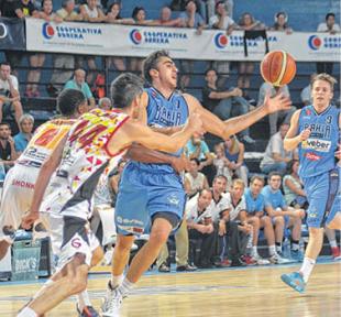 San Mart�n (C) y una fuerte multa por no estar en regla