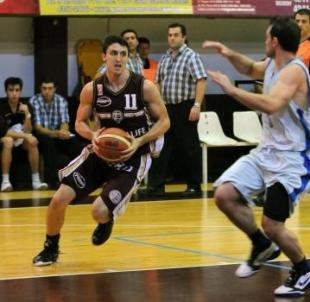 Lan�s batall� para vencer a Boca