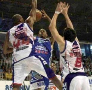 Regatas gan� y entr� al Super 8