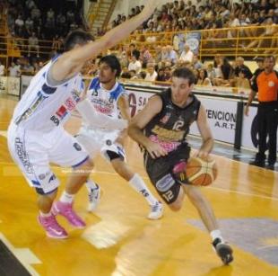 El campe�n se reencontr� con la defensa