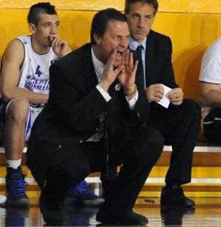 Capelli: �Hoy lo m�s importante es cerrar el equipo�