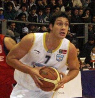 Argentina dobleg� a Brasil