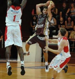 C�modo triunfo de Lan�s sobre Progresista