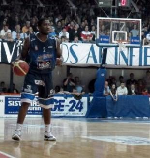 Argentino cort� a Morris