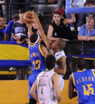 Boca renaci� con un triunfo ante Atenas