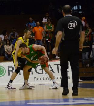 El duelo qued� en manos de Marcos Mata