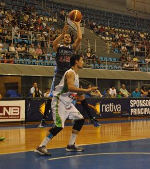 Estudiantes vio luz y gan�