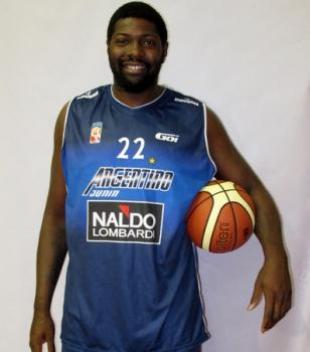 Brian Carlwell lleg� a Jun�n y est� habilitado para jugar