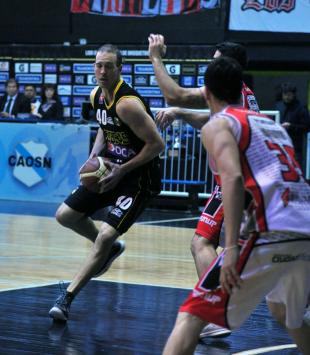 Defendiendo Obras volvi� al triunfo