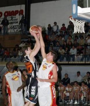 La Uni�n hizo la fuerza y el santo tambi�n