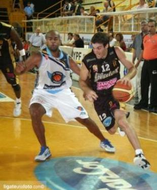 La Uni�n se qued� con un triunfo de oro