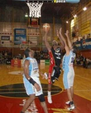 San Mart�n igual� la serie ante El Nacional