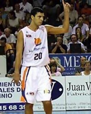 Farabello: �Es un desaf�o volver a jugar ac�