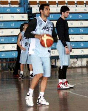 Regatas entrena y viaja a Entre R�os