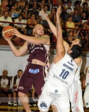 Lan�s sue�a en grande