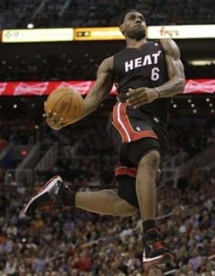 Abr�chense los cinturones