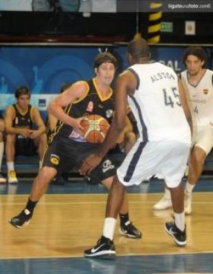 Elsener finalmente ser� de Atenas