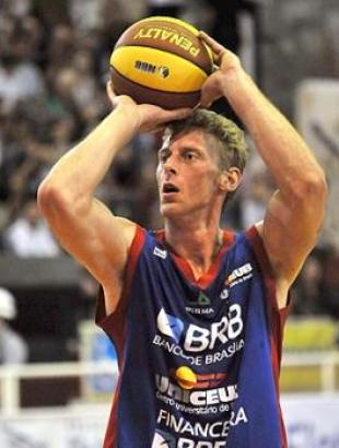 Oficial: Lucas Tischer a Pe�arol