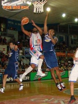 Quimsa se meti� en los cuartos