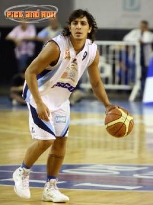 San Mart�n sumar� a Ramiro Iglesias