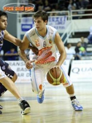 Gast�n Torre sigue en Nueve