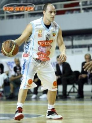 Luchino: �Es un club que respira b�squet como yo�