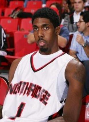 Howard Wilkerson se fue de Ciclista. �Llegar� Jonathan Heard?