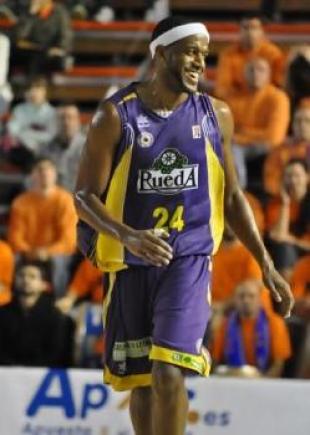 Gimnasia Indalo est� en busca de Jason Robinson