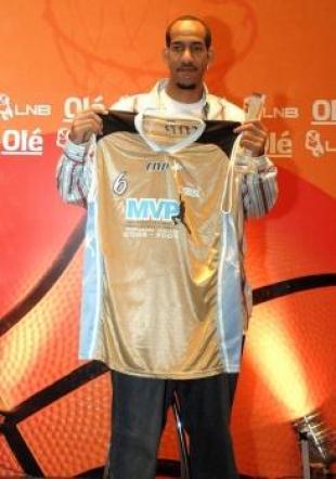 Alex C�rcamo, el nuevo extranjero de Ol�mpico