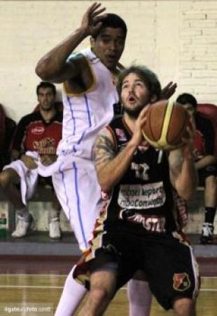 San Mart�n sufri� la fuerza del �hurac�n� Obras