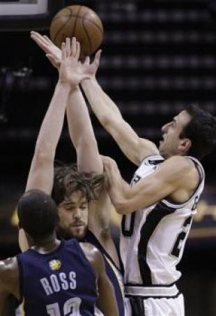 Gran producci�n de Manu en la victoria de los Spurs