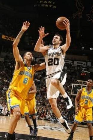 Manu les cambi� la cara