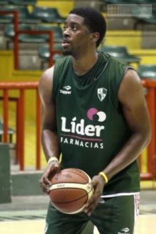 Asim Mc Queen ya est� en Atenas