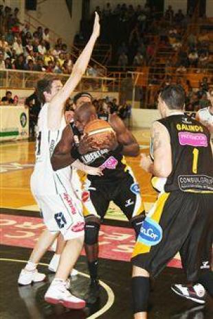 Libertad es candidato. Derrot� con claridad a Atenas.