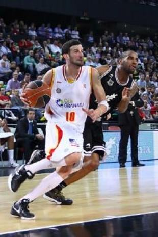 Nico Gianella seguir� en el b�squet italiano