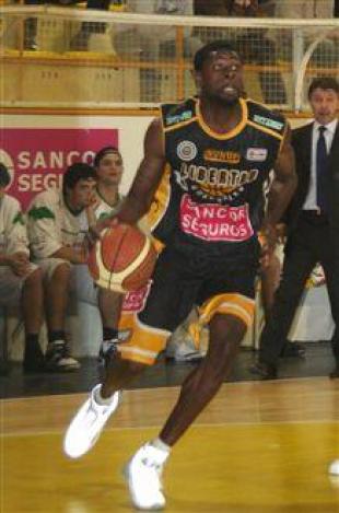 Libertad cort� por lo sano