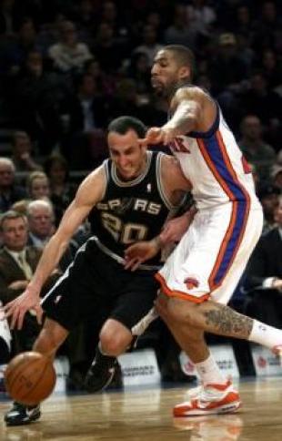 Los Spurs con su �vieja� media cancha